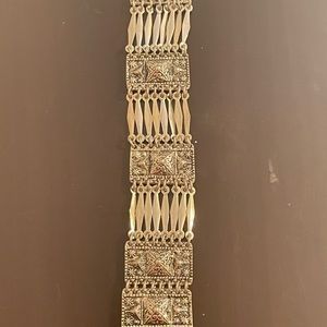 Vintage beautiful Mexican Bracelet Silver statement piece Small Wristlet